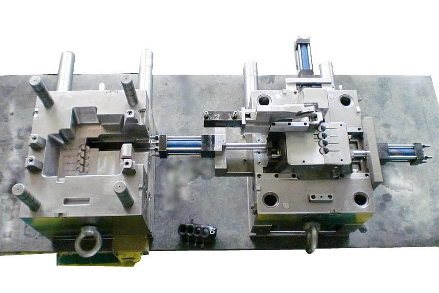 數碼（mǎ）電子類模具