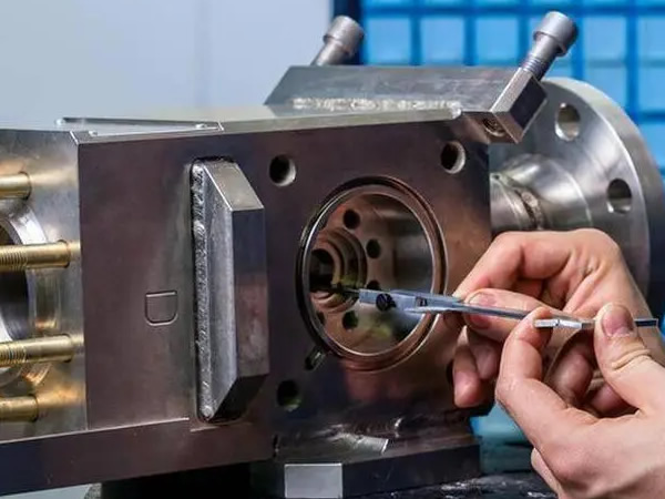 塑料模具製造三大注意事項須知